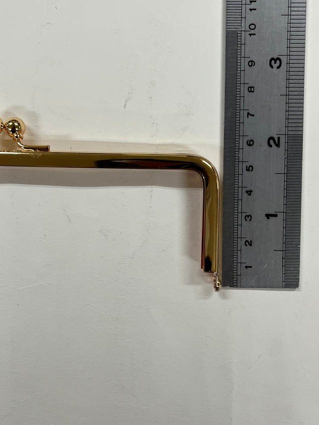 55×18(横約16.7㎝×高さ約5.8㎝)　8㎜丸玉　ﾖｺｶﾝ　（ゴールド）