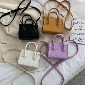 クロコ型押しミニショルダーバッグ　A1366