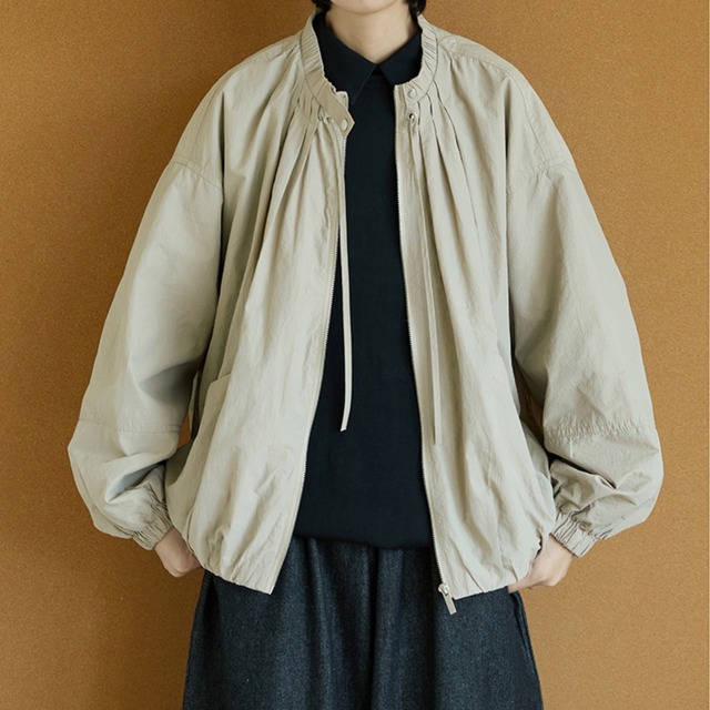 ドローストリングギャザーフーデットブルゾン　A01737