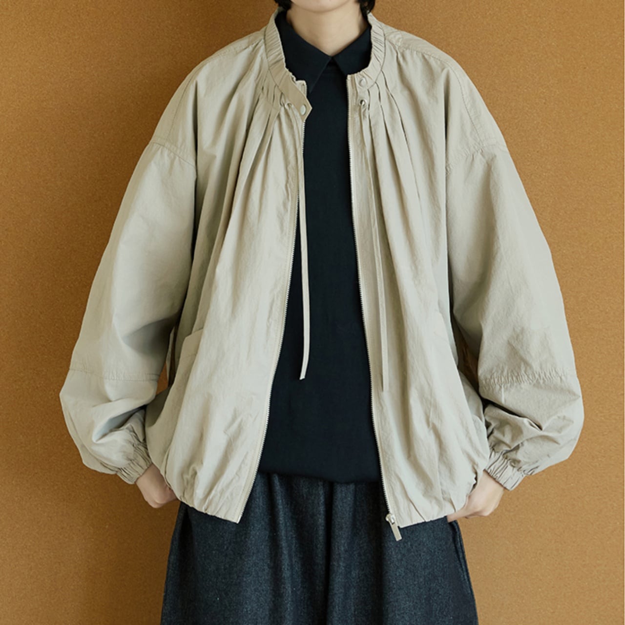 ドローストリングギャザーフーデットブルゾン A01737