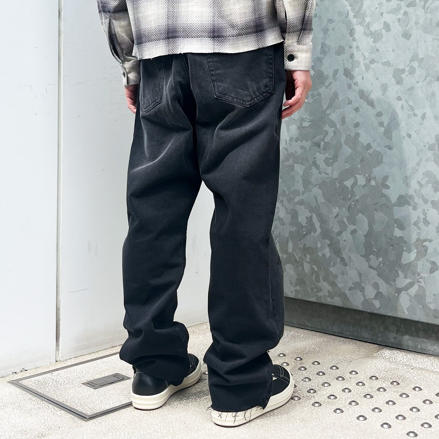 ASKYURSELF / CROSS PATCH BAGGY JEANS | HOLICK