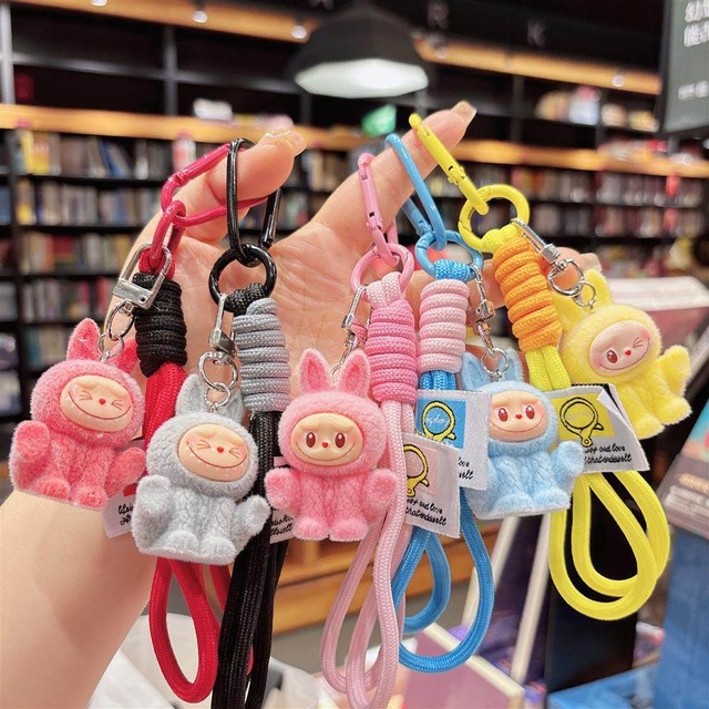 超ふわもち触り♡ Labubu ヨガ モケット加工 ラブブ キーホルダー 10色選べる モケット素材 かわいい  THE MONSTERS