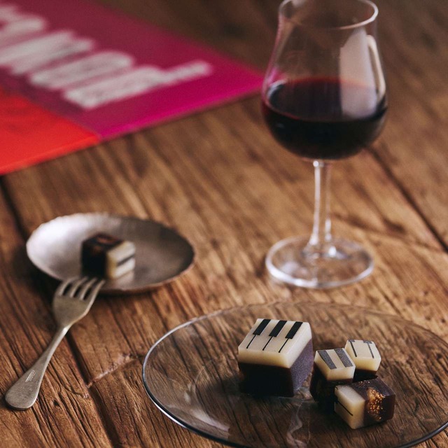 【Ｂセット】レギュラーサイズ【母の日限定セット・ギフトBOX入り】classicとstrawberryの2棹セット