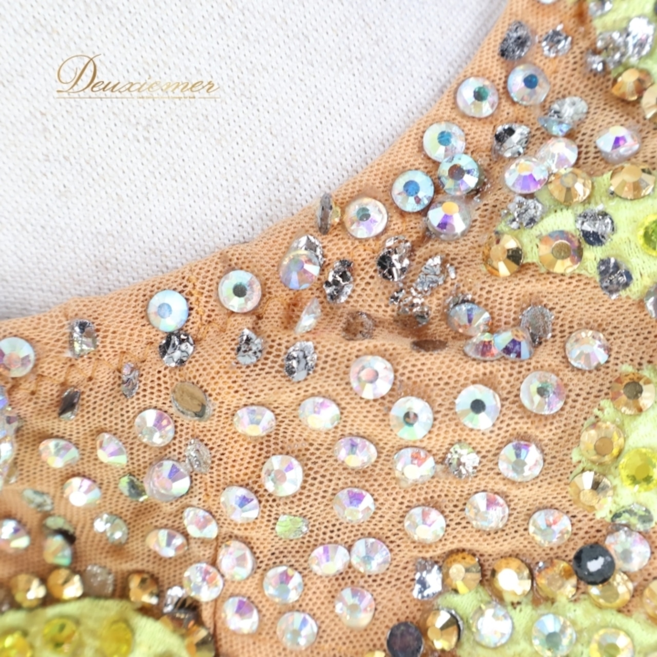 社交ダンス 衣装 スタンダードドレス ワンピース ドレス グリーン系 イエロー系 黄緑 黄色 蛍光 フロート レース フリル デモ 競技 ダンス パーティ 発表会 華やか 明るい色 衣装 発表会用