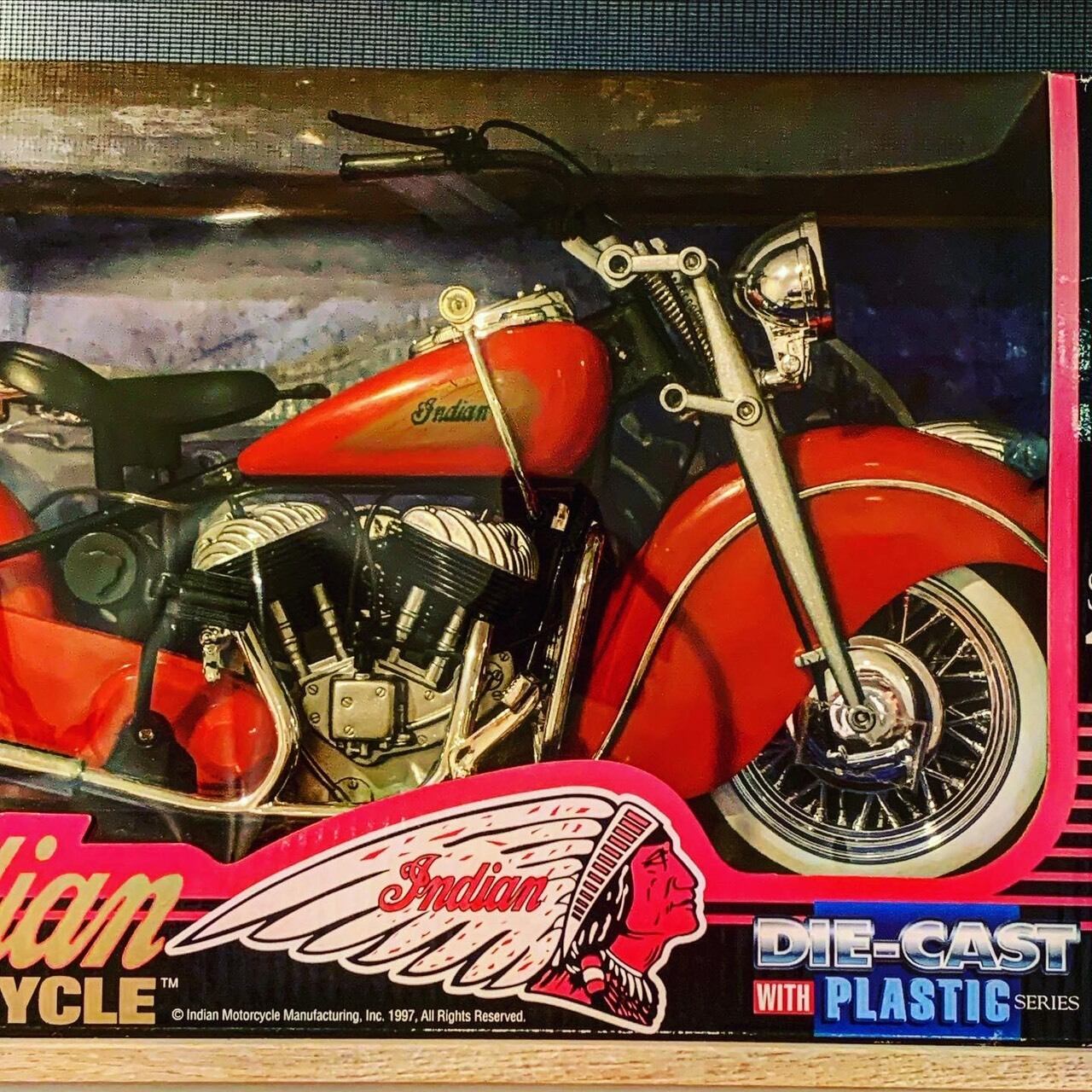 Indian motorcycle Indian chief 1/6 DIECAST series libertypaint