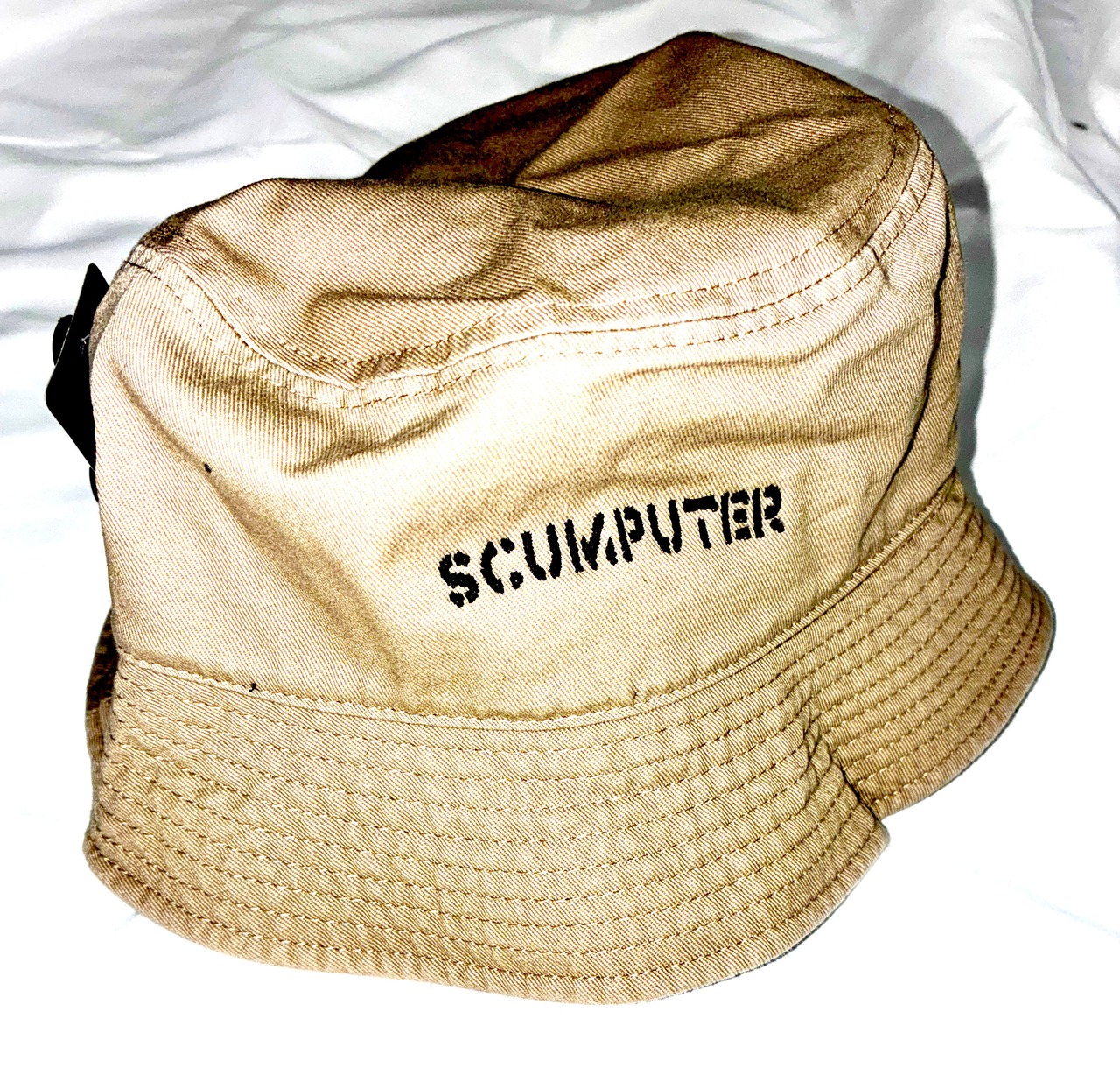 SCUMPUTER ﾊﾞｹｯﾄﾊｯﾄ　※デッドストック在庫限り