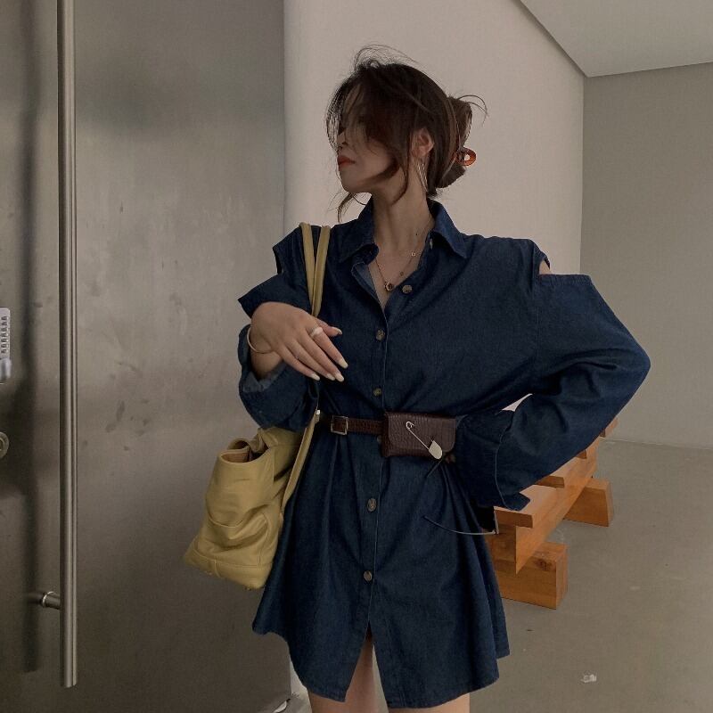 オフショルダールーズ長袖デニムシャツジャケットレディース秋のデザインニッチシャツミドル丈ブルートップ ブラックストロベリース22447805110