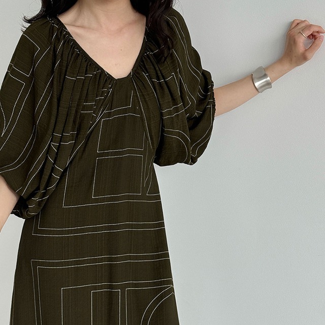 back-open puff sleeve long dress　L0559