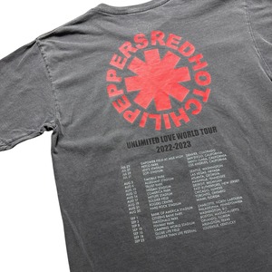 2022’s RED HOT CHILI PEPPERS music tour tee