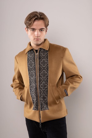 ウクライナ産ウール100%（アルパカ）手刺繍ジャケットコート
