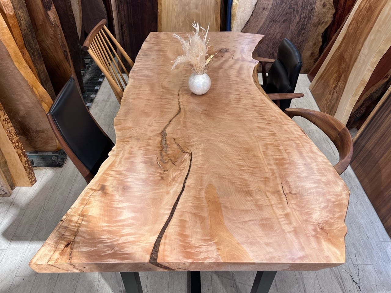 栃（トチ）_1890-1920×970-780-890×54_浅草本店_テーブル天板/一枚板