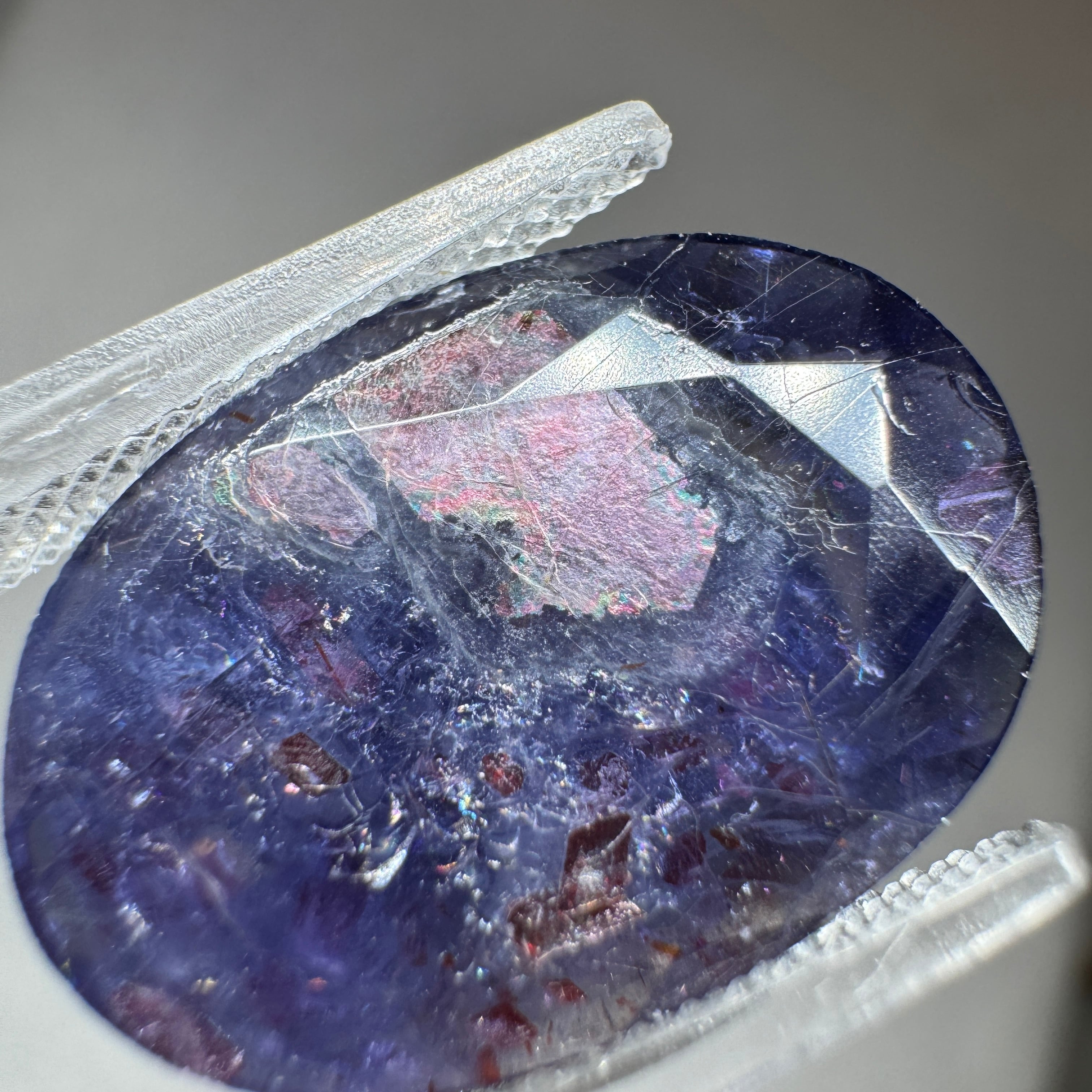 ブラッドショットアイオライト 〜最大級の輝き〜 9.48ct | GEMマニ屋