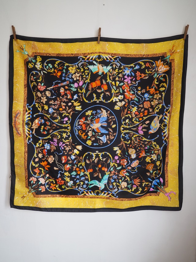 Vintage FRANCE HERMÈS 100%Silk Botanical Scarf