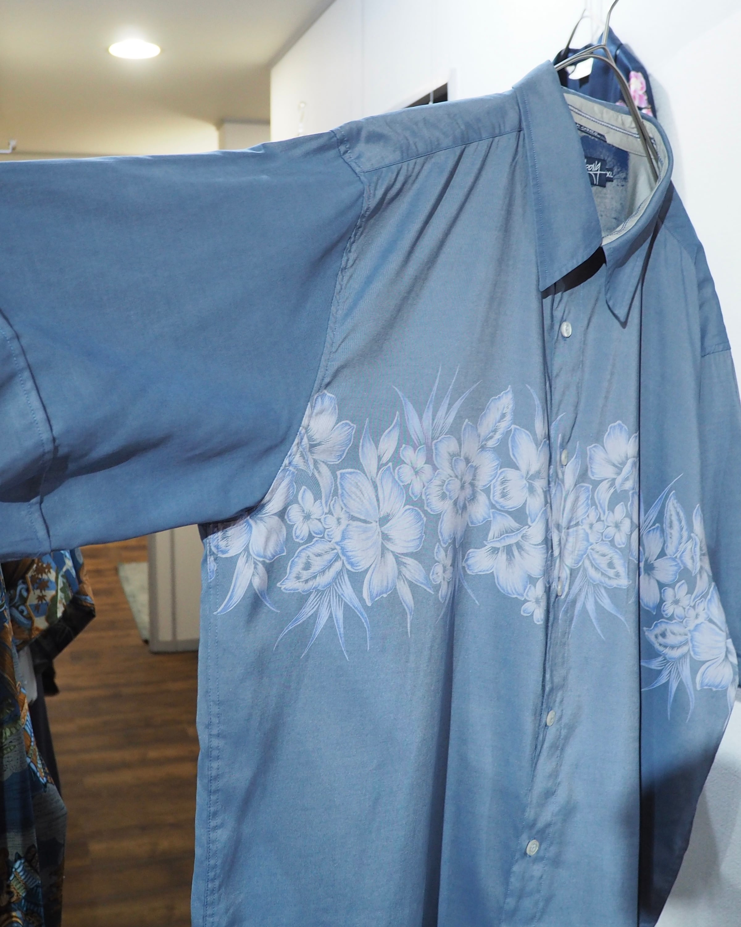 2000s " BILLABONG " Cold tone Flower All over pattern SS shirt