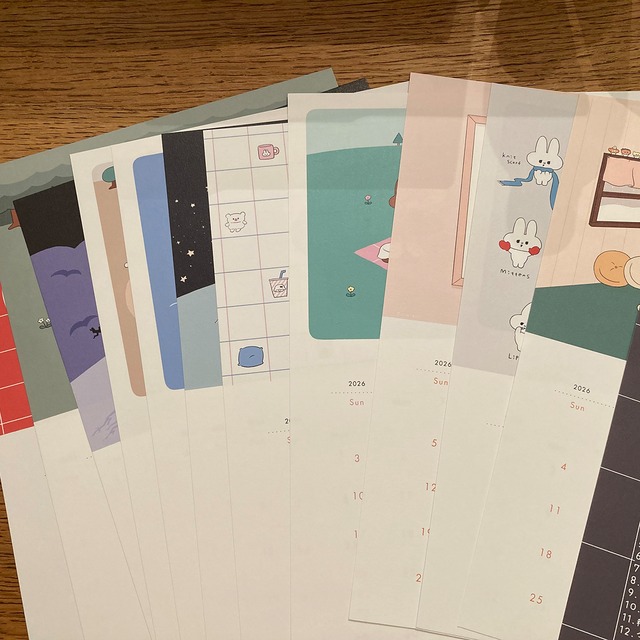 2026カレンダー（壁掛け） るーしーとくまとときどきむくみちゃん　ーと、みんなー