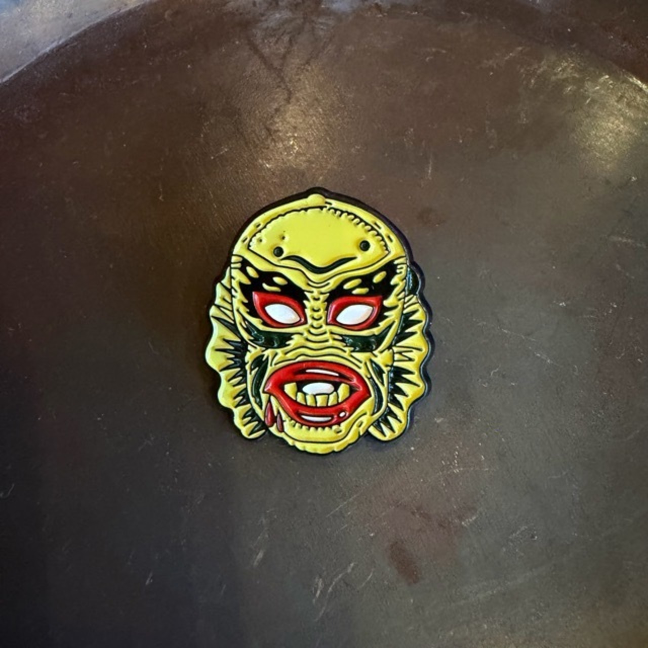 TOPANGA Jewelry Pin Brooch "Horror D"　ピンブローチ　ホラー　ジャケット　キャップ　プレゼント　プチギフト　