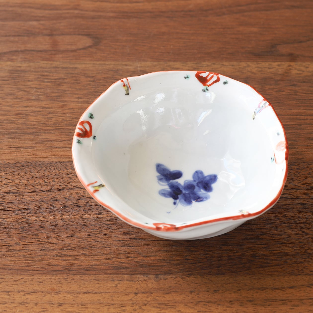 貞土窯【 豆鉢 No,A-1 】ちょっとしたお料理が美味しく映え、楽しく使える小さな豆鉢。松尾貞一郎 貞土窯(有田焼)