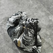 kroneko original rug pouch
