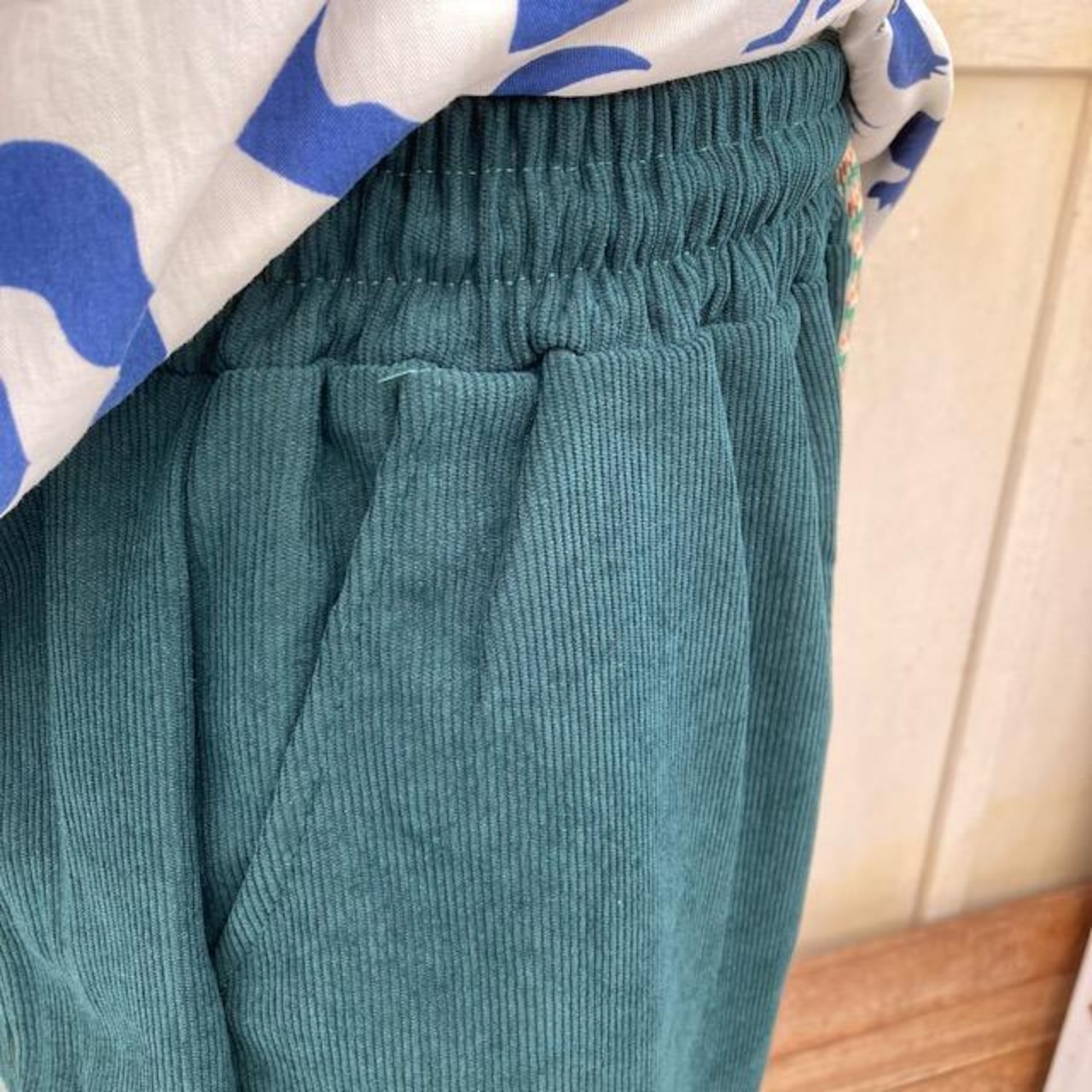 Topanga Men's コーデュロイパラコードショートパンツ ダークグリーン