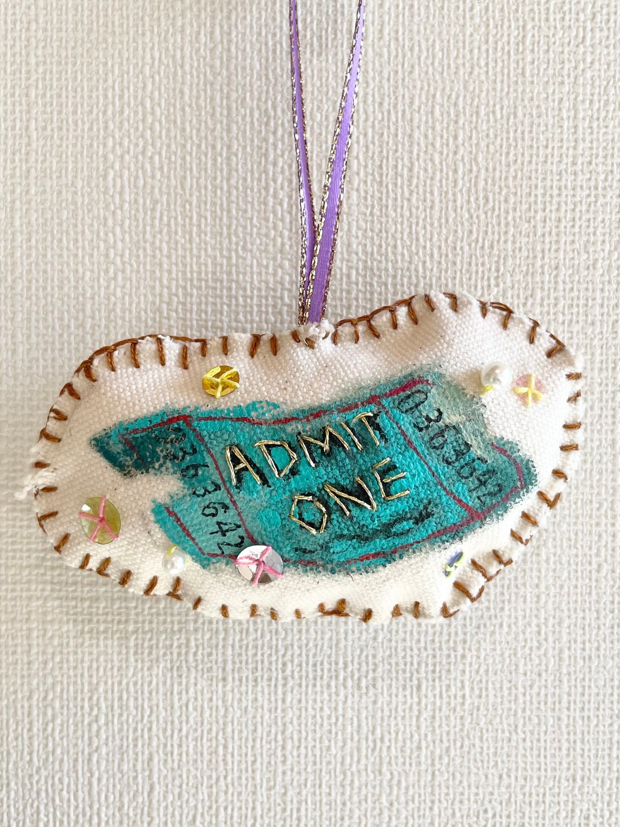 オーナメント チケット