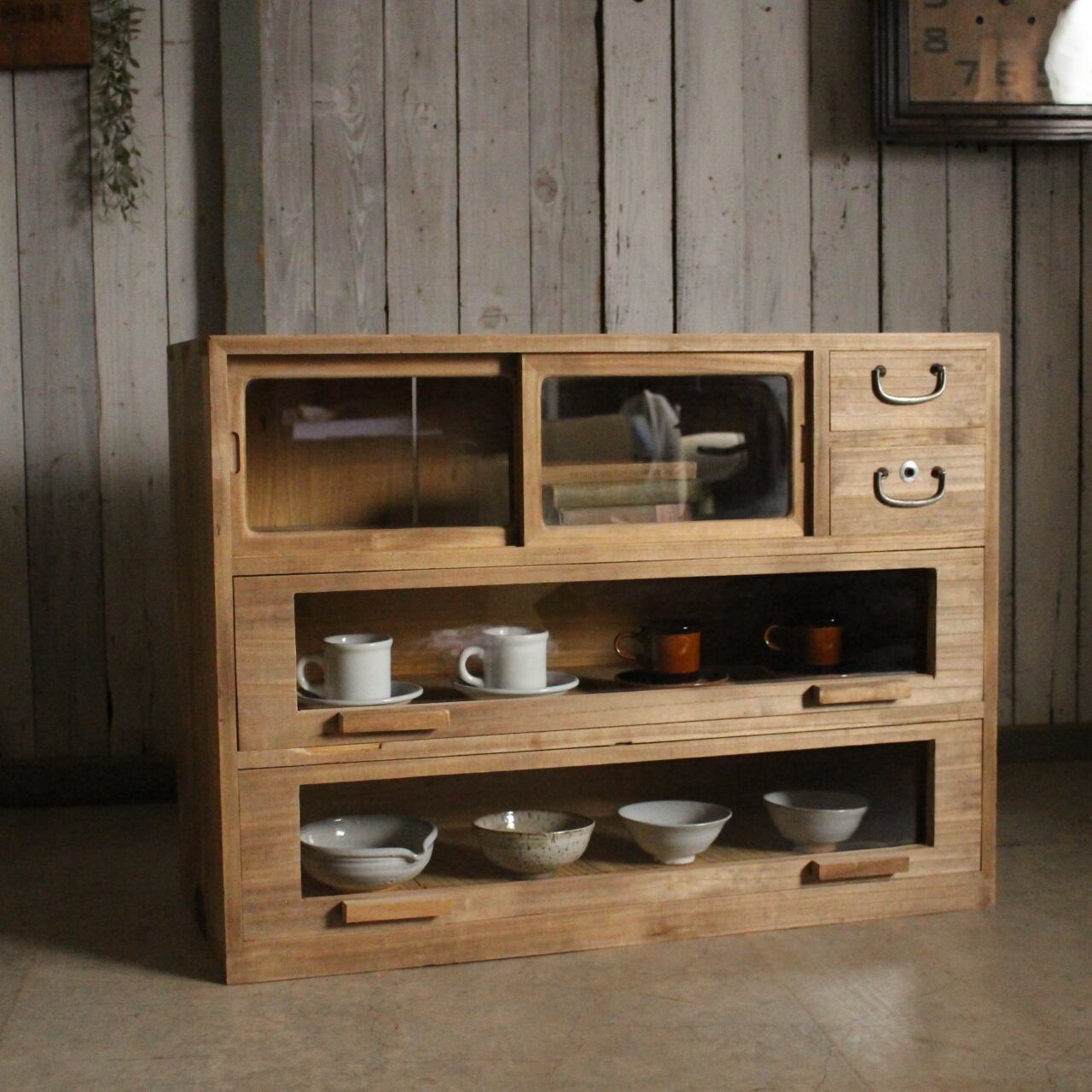 古く味のある小ぶりな木製収納棚2段 | denbee 古道具