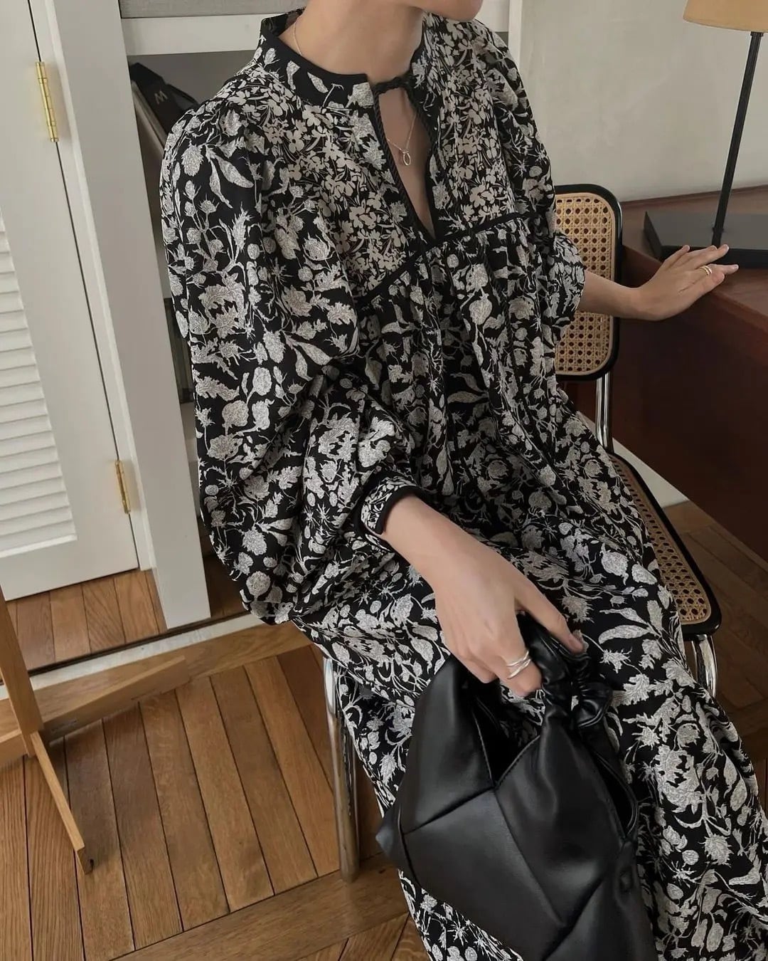 フラワーボリュームスリーブワンピース