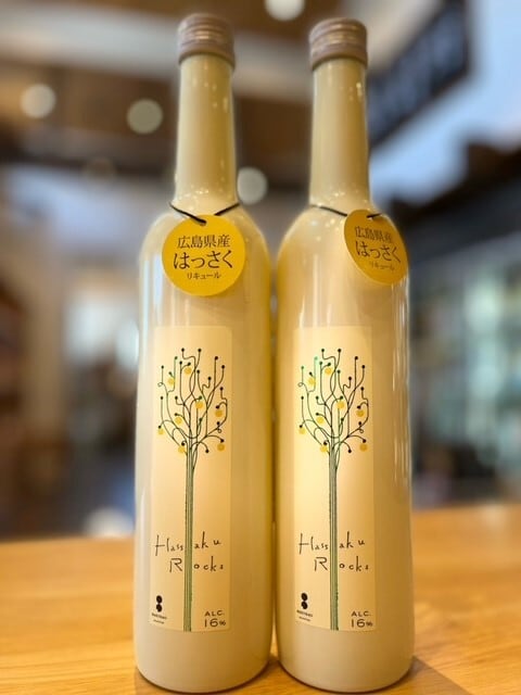 はっさくロックス 500ml1本（ｻｸﾗｵﾌﾞﾙﾜﾘｰｱﾝﾄﾞﾃﾞｨｽﾃｨﾗﾘｰ・広島県廿日市