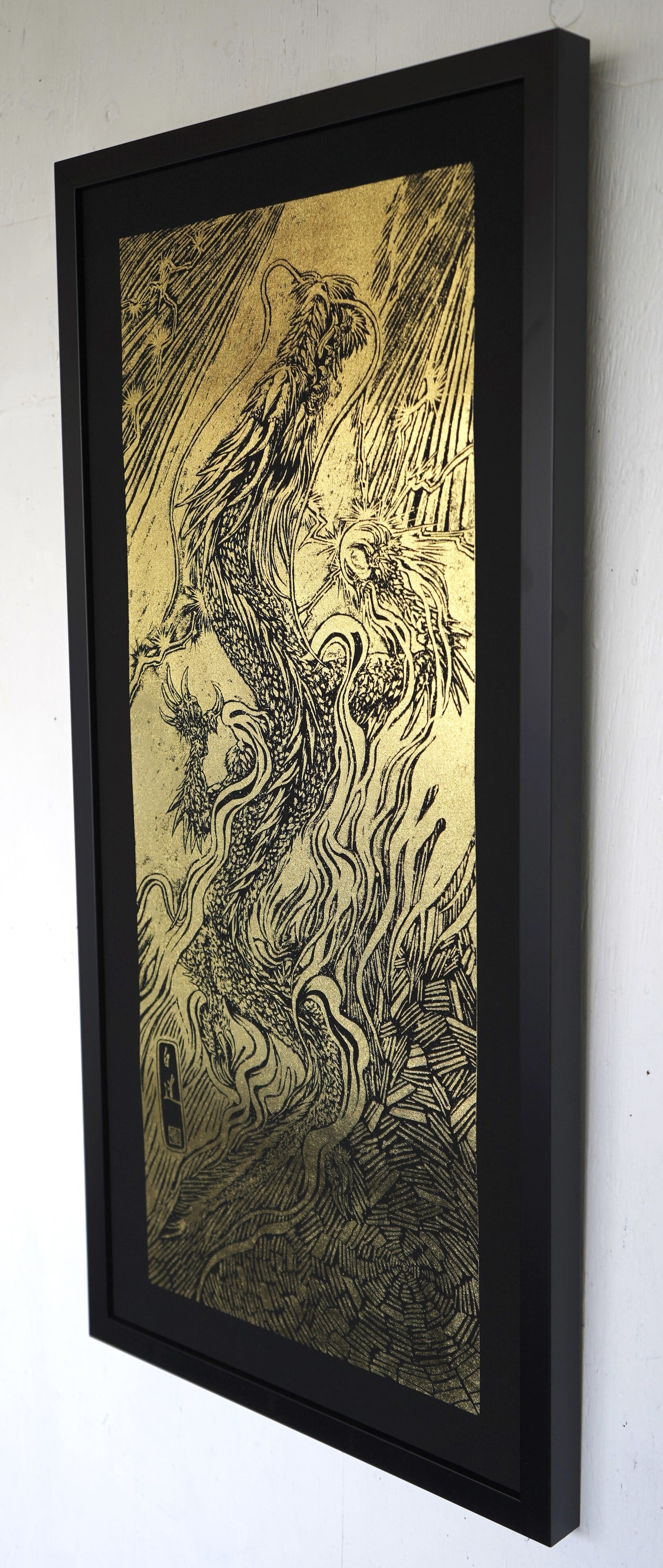 油絵、黄金昇龍 NEW! 現代水墨画家 絵師白道 「黄金昇龍」箔押し作品 額装タイプ（小