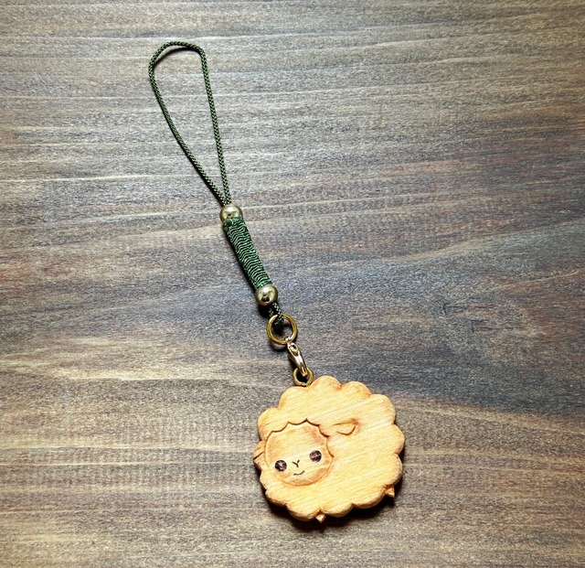 【アクセサリー】ひつじちゃん　ストラップ（ヒバ）