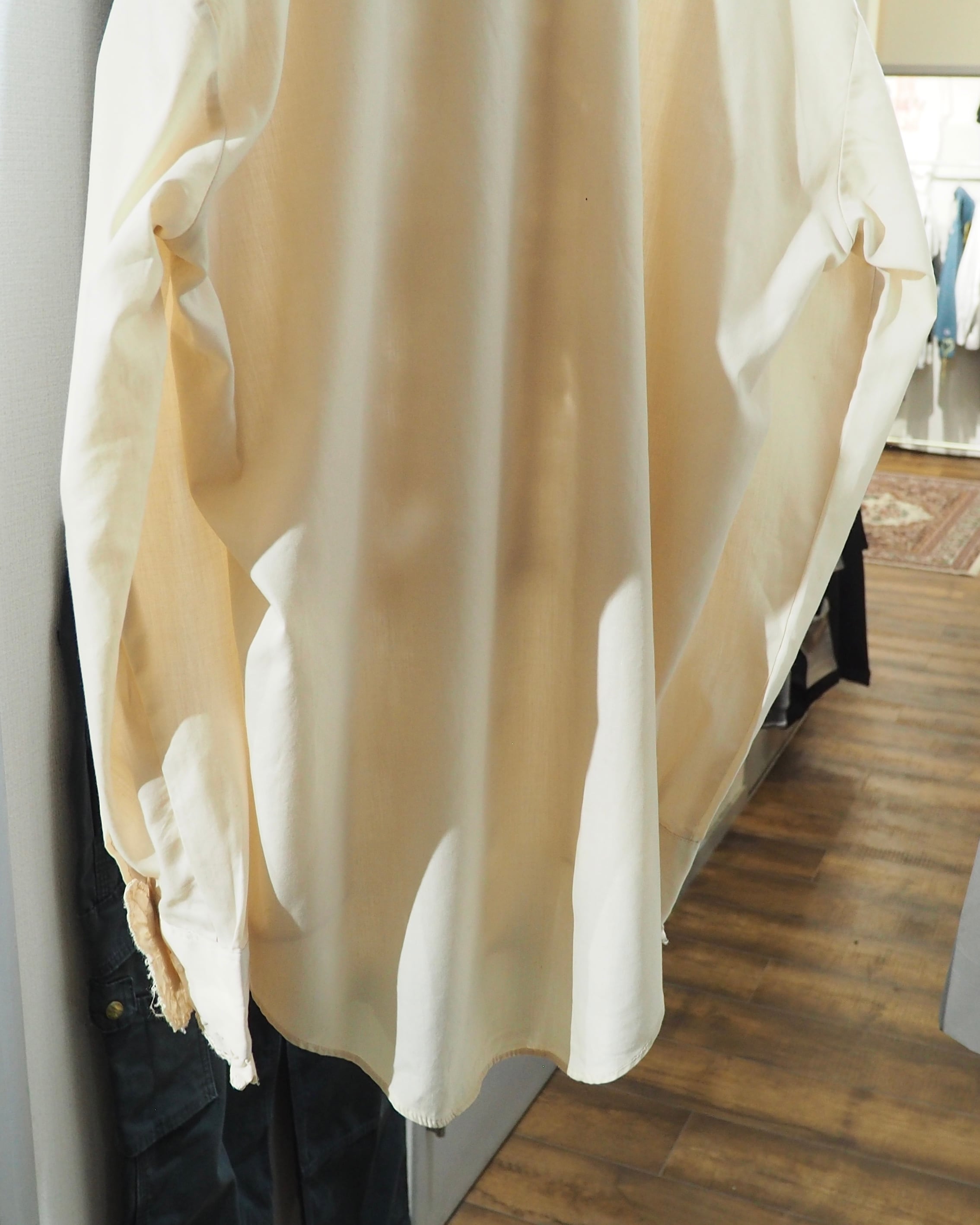 1970s ” Made in USA ” Beautiful Frill vintage Drape loose shirt