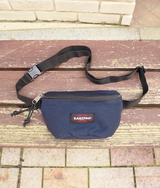 USED EASTPAK waist pouch