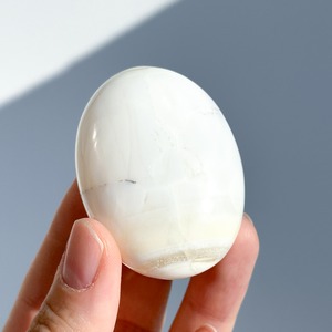 ミルキーオパール パーム52◇ Milky Opal ◇ 天然石・鉱物・パワーストーン