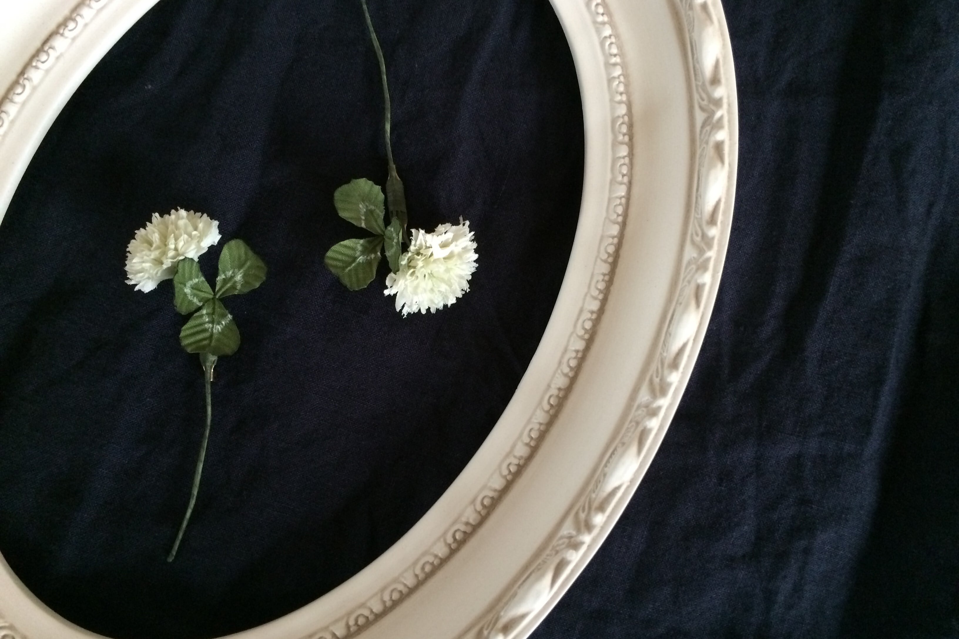 シロツメクサ ブローチ