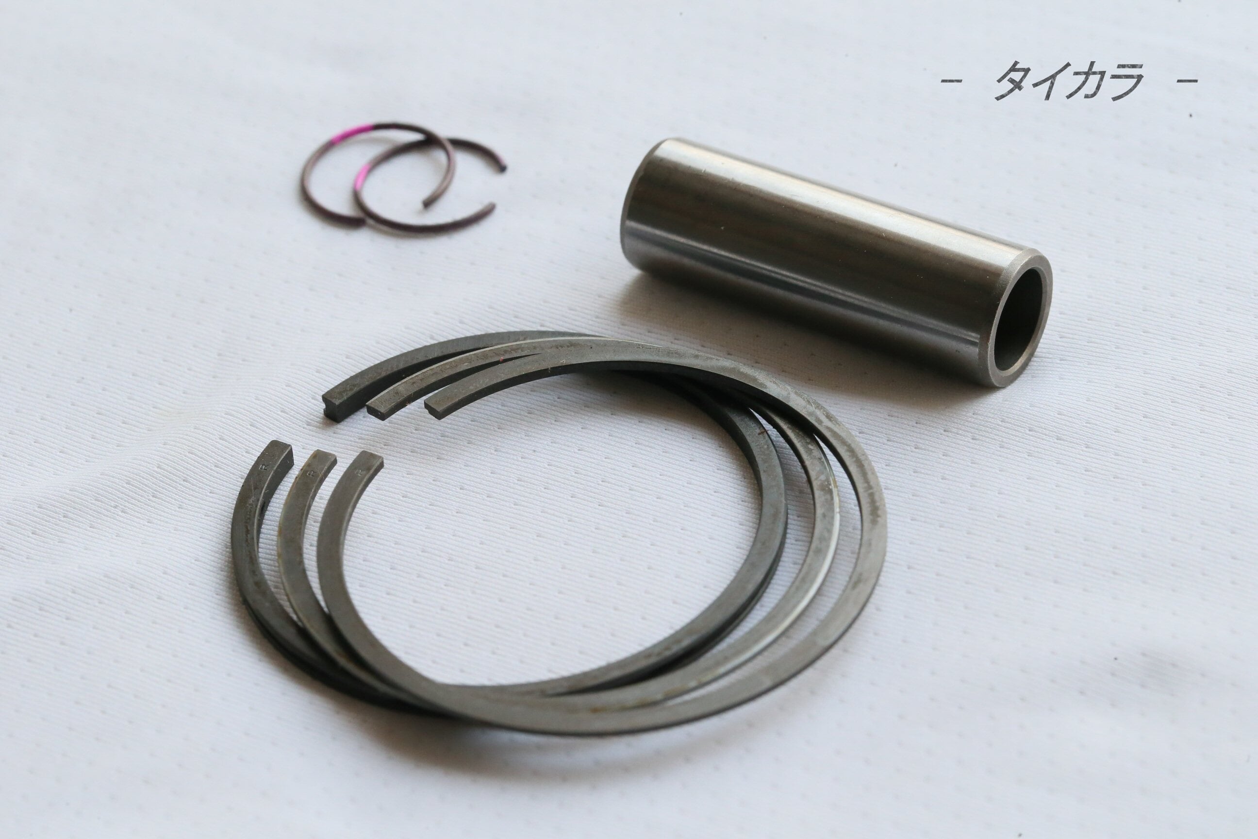 「CS90 CL90 ピストンセット STDサイズ 純正部品」 エンジンパーツ | タイからお届け！