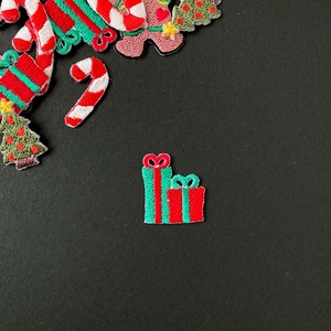 赤と緑のブレゼントワッペン