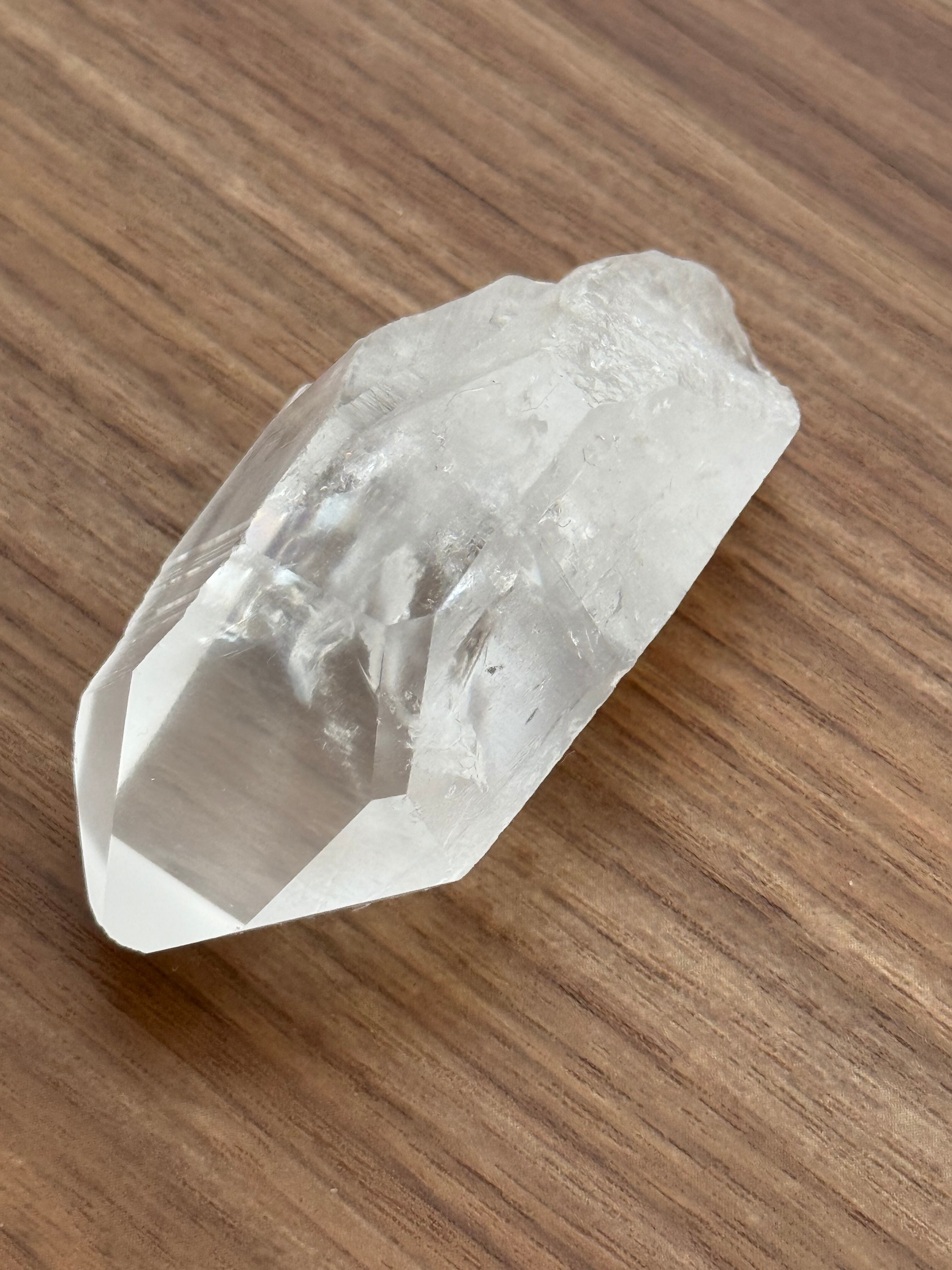 透明感あり!レムリアンポイント LP73