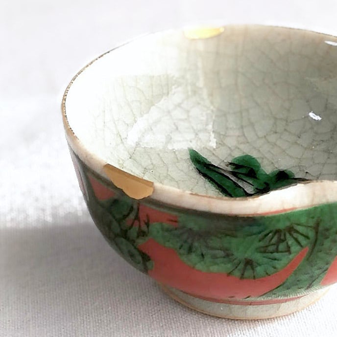 九谷焼のお猪口｜金継ぎ修理済（一点もの）Kintsugi Repaired Plate