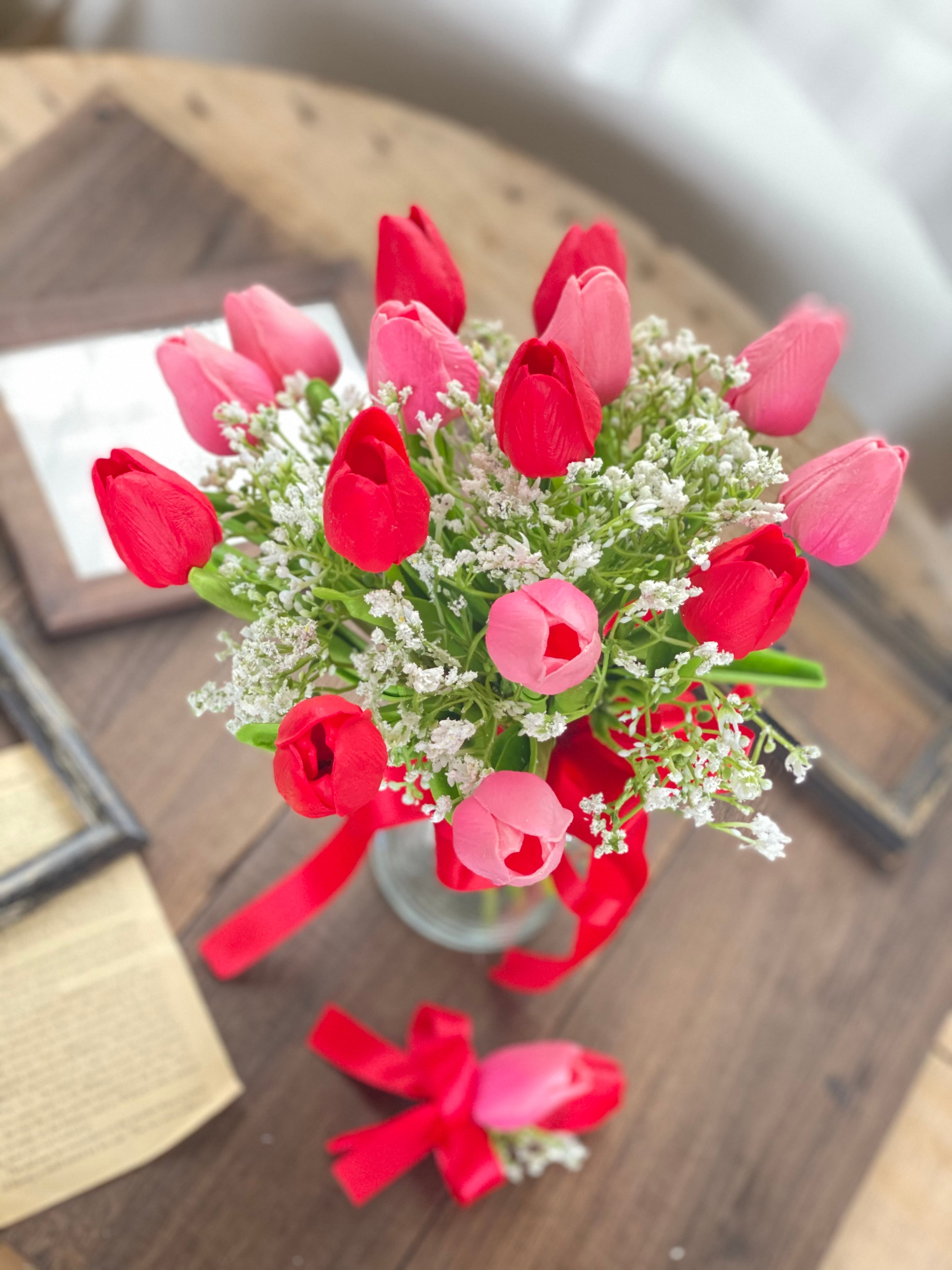 赤 ピンクチューリップクラッチブーケ Houkiboshi