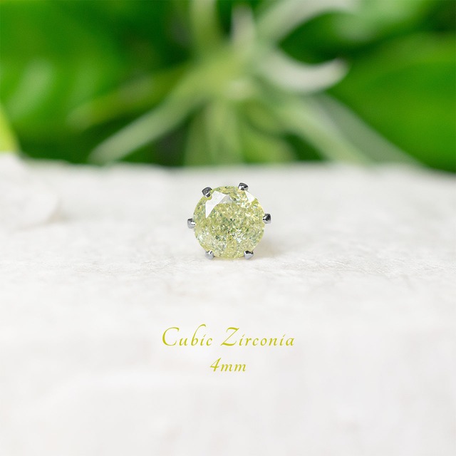 クラックキュービックジルコニア・ピアス　4mm（片耳）