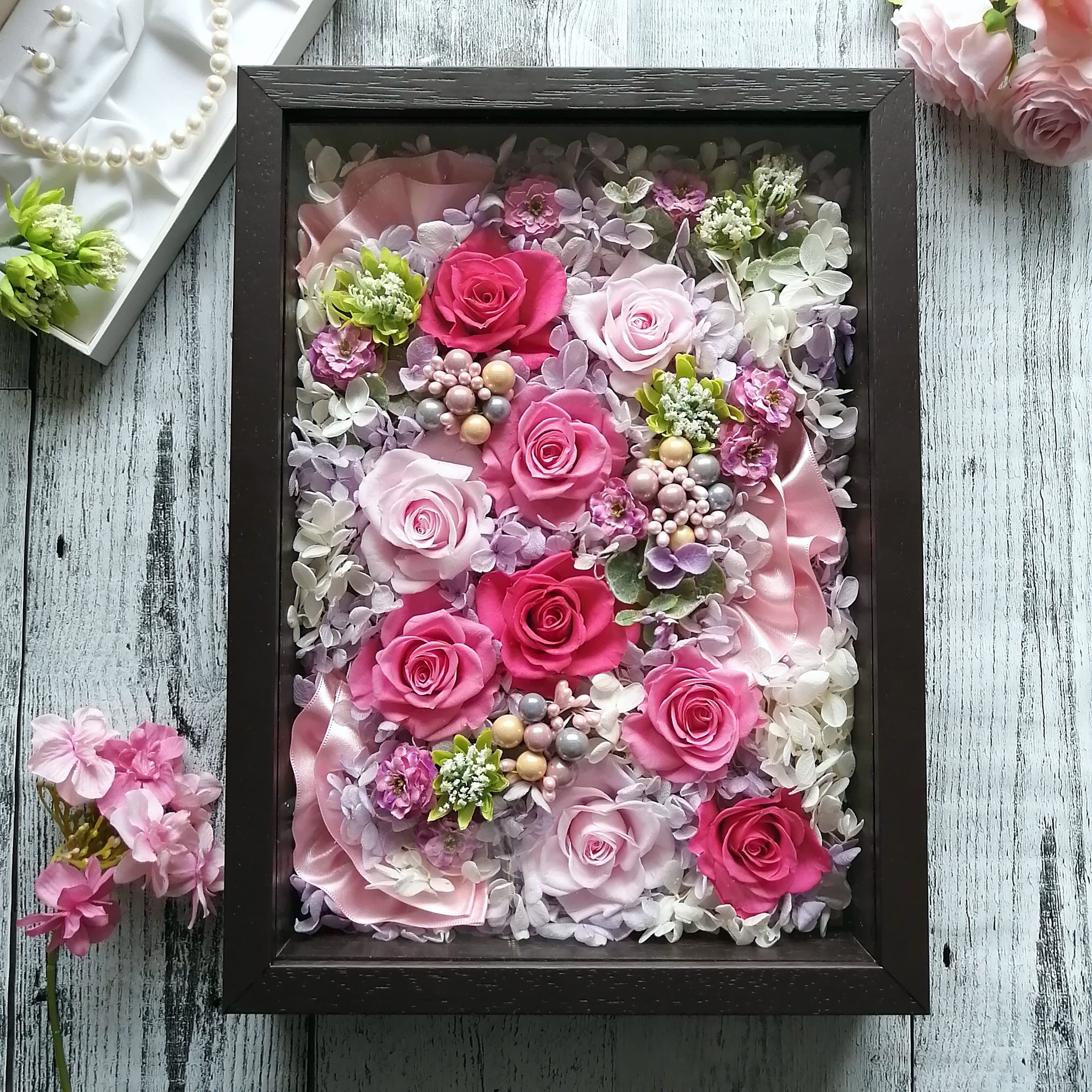 プリザーブドフラワー フレームアレンジ ブラウン　ロング　40cm　pink &purple rose クリアケース入り お祝い 誕生日　横長40cm キューフラ(Q-FLA) アレンジ ロングフレーム プリザーブドフラワー