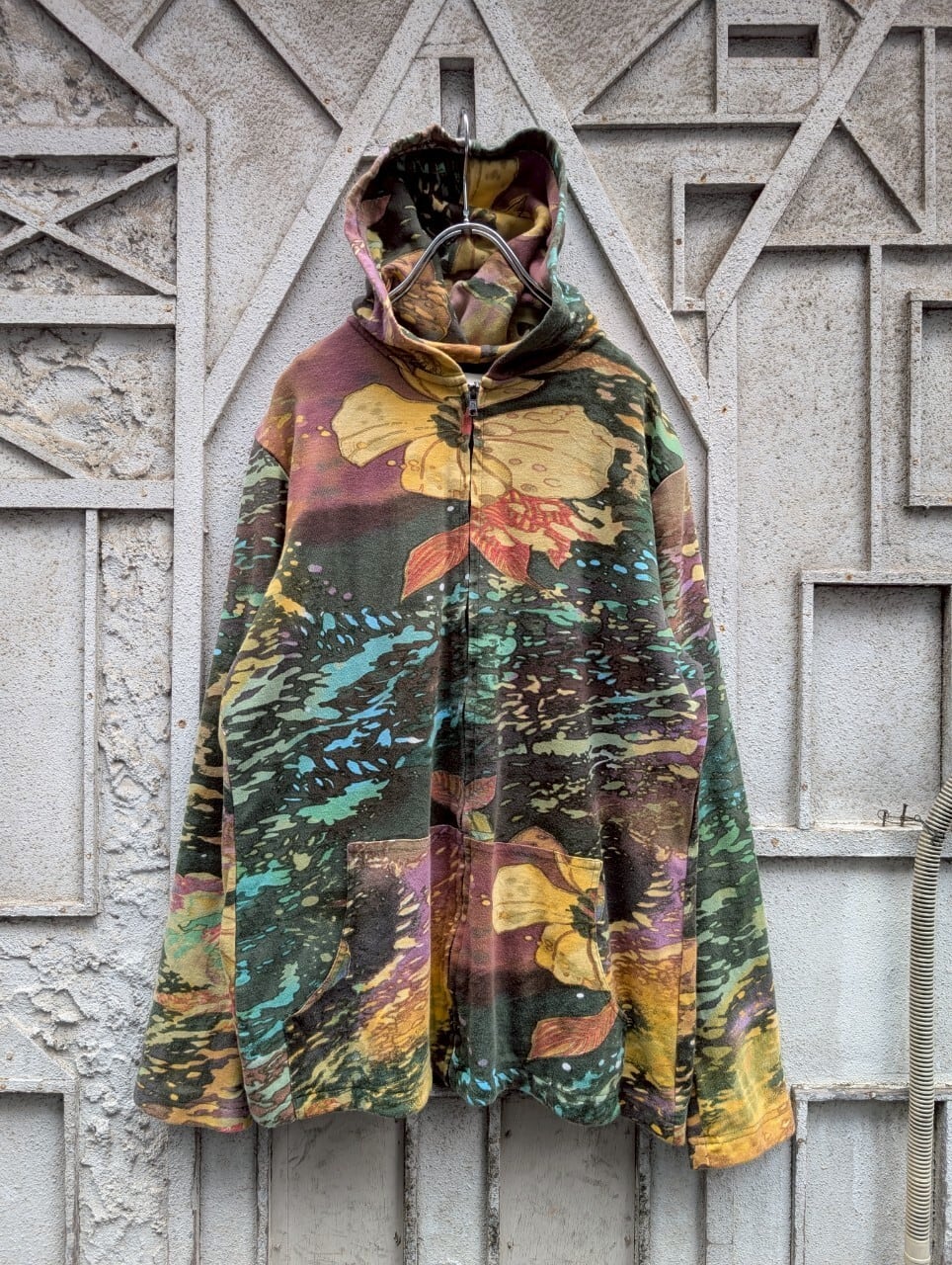 "PARSKE&SAGE" all over pattern zip up hoodie