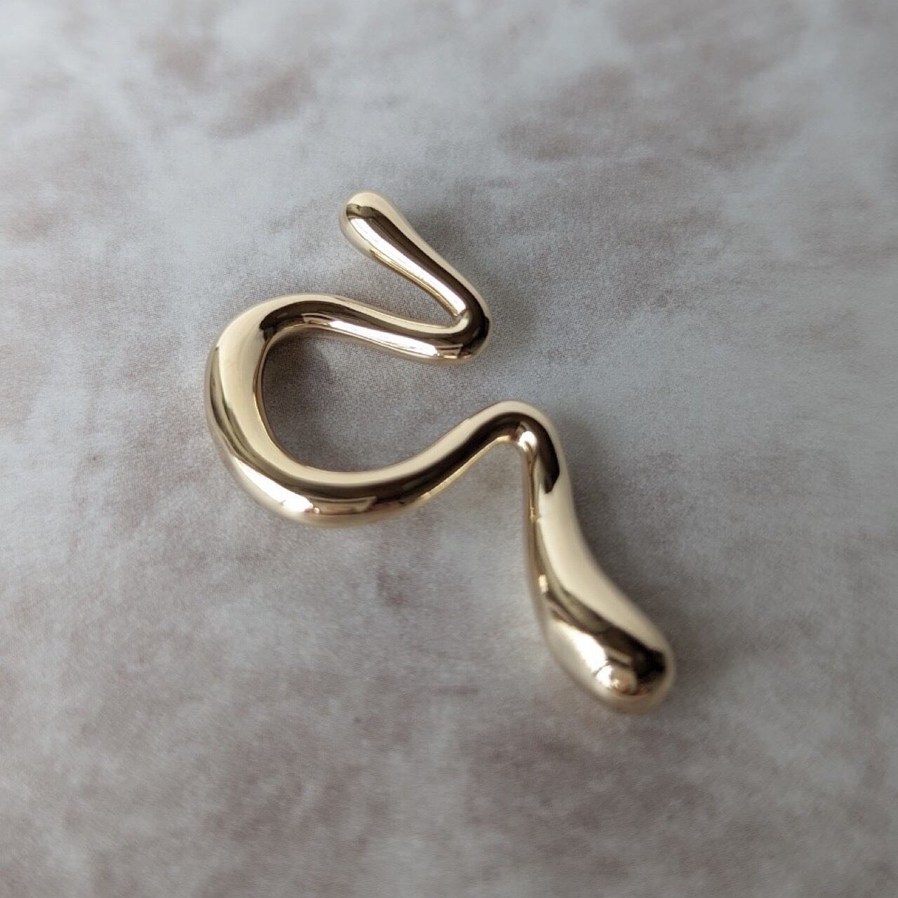 【再入荷】『ひ』model ear cuff 14k coating  /  イヤーカフ