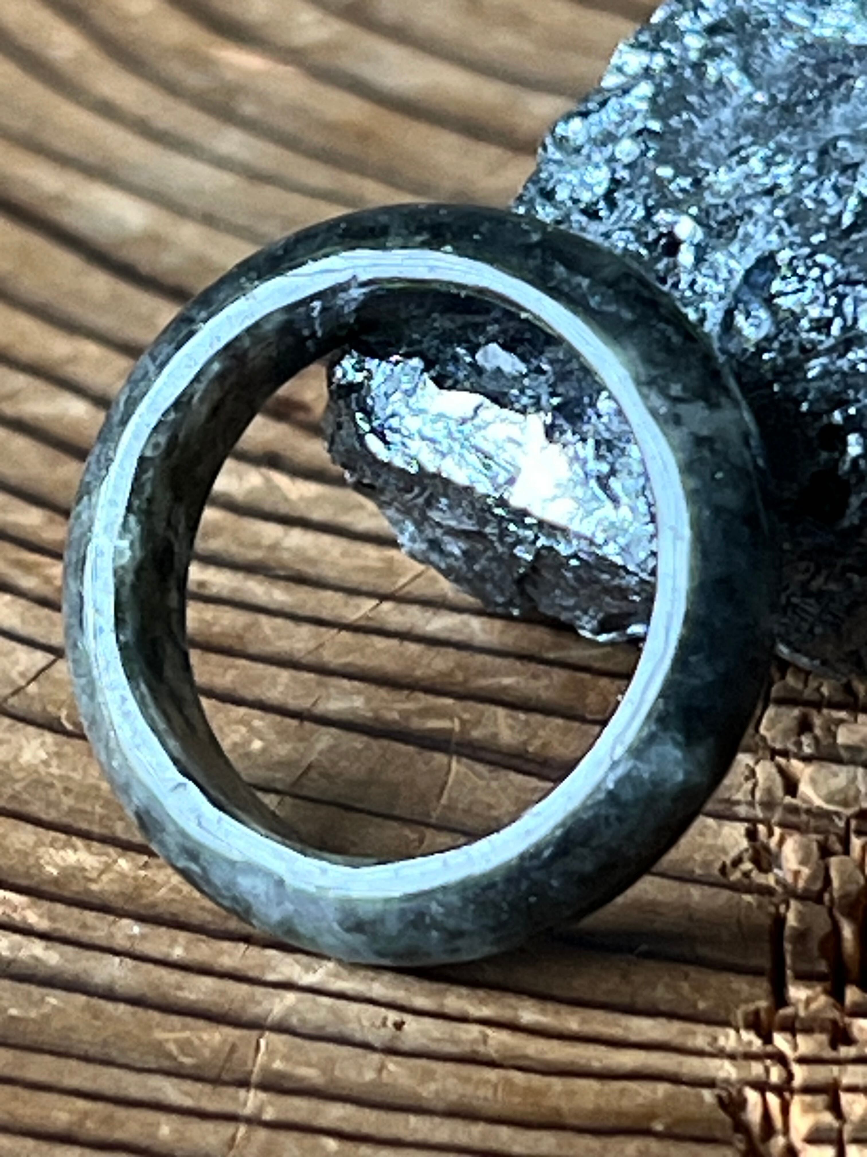 ミャンマー産黒翡翠リング 13.5号