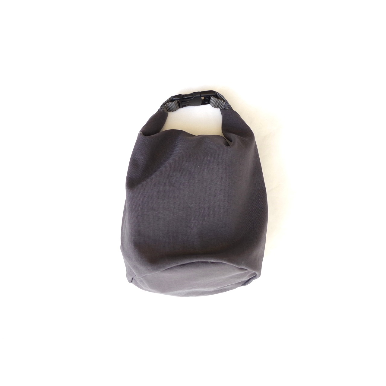 E R A. TAS ROLLTOP BAG 3L K013