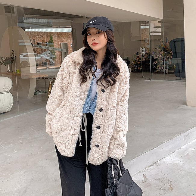 大人気、もこもこアウター　ゆったりシンプル　冬のデートや女子会に最適 アウター レディース コート ジャケット 長袖 無地 冬 もこもこ