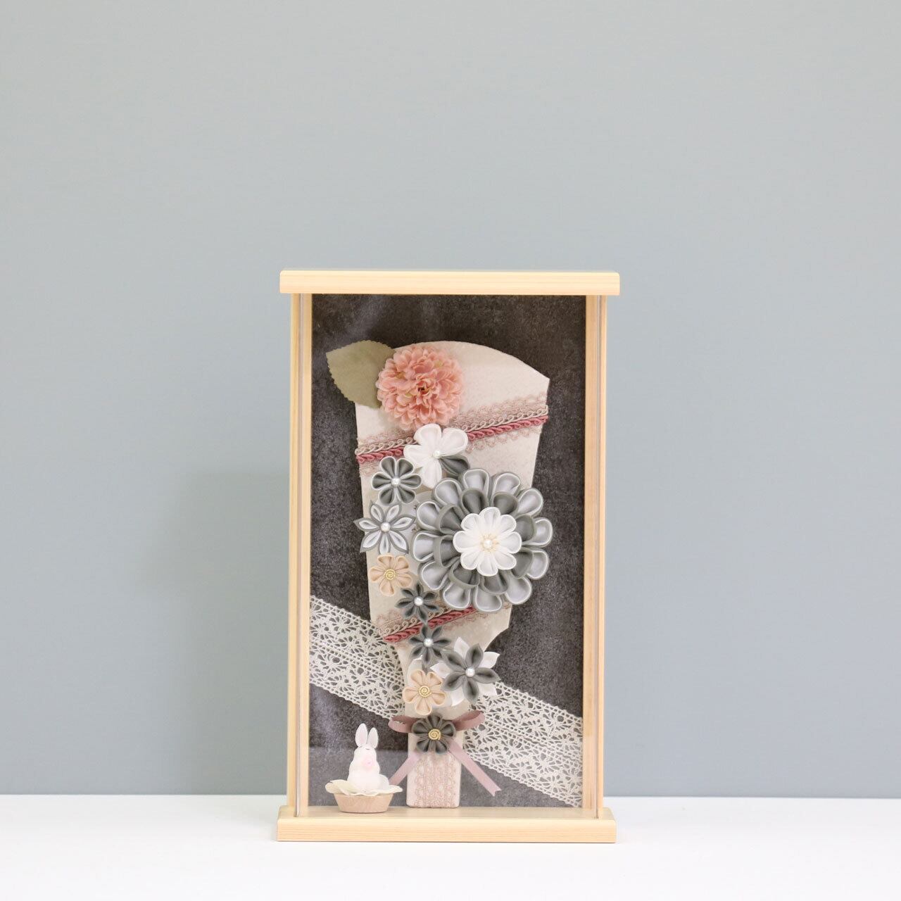 【大菊 つまみ 羽子板 9号】 羽子板飾り アクリルケース飾り 羽子板|木製|和モダン|レース|コンパクト