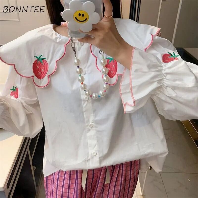 【新作】【送料無料】 シャツ女性プレッピースタイルルーズ新春ランタンスリーブ恋人学生オールマッチレトロデザインイチゴプリントシックイン 0272401152552