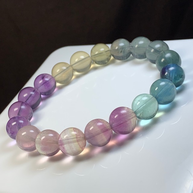 可愛い色合い☆グラデーション風・フローライトブレスレット