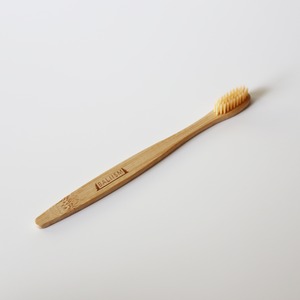 竹歯ブラシ(平型) BAMBOO TOOTHBRUSH BTB-02 | BALIISM