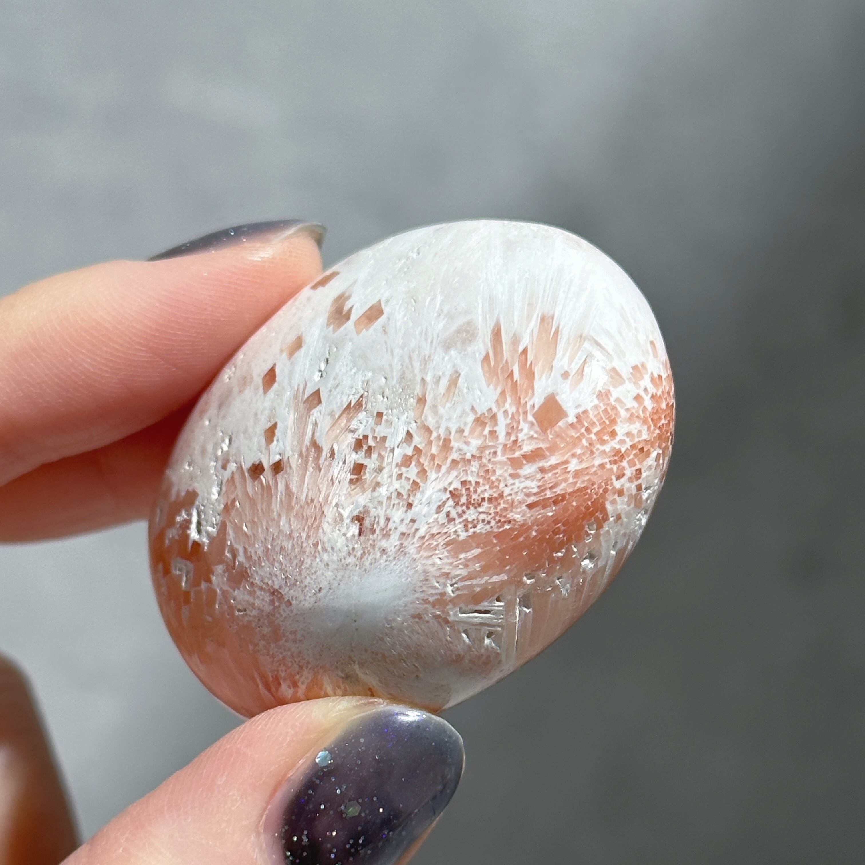 ピンクスコレサイト パーム12◇ Pink Scolecite ◇ 天然石・鉱物